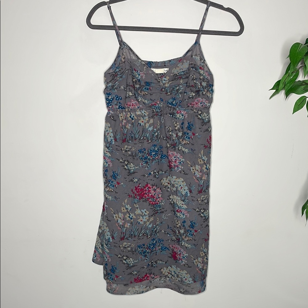 American Eagle Gray Floral Dress